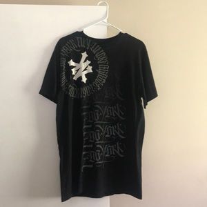 Zoo York graphic tee shirt short sleeve.